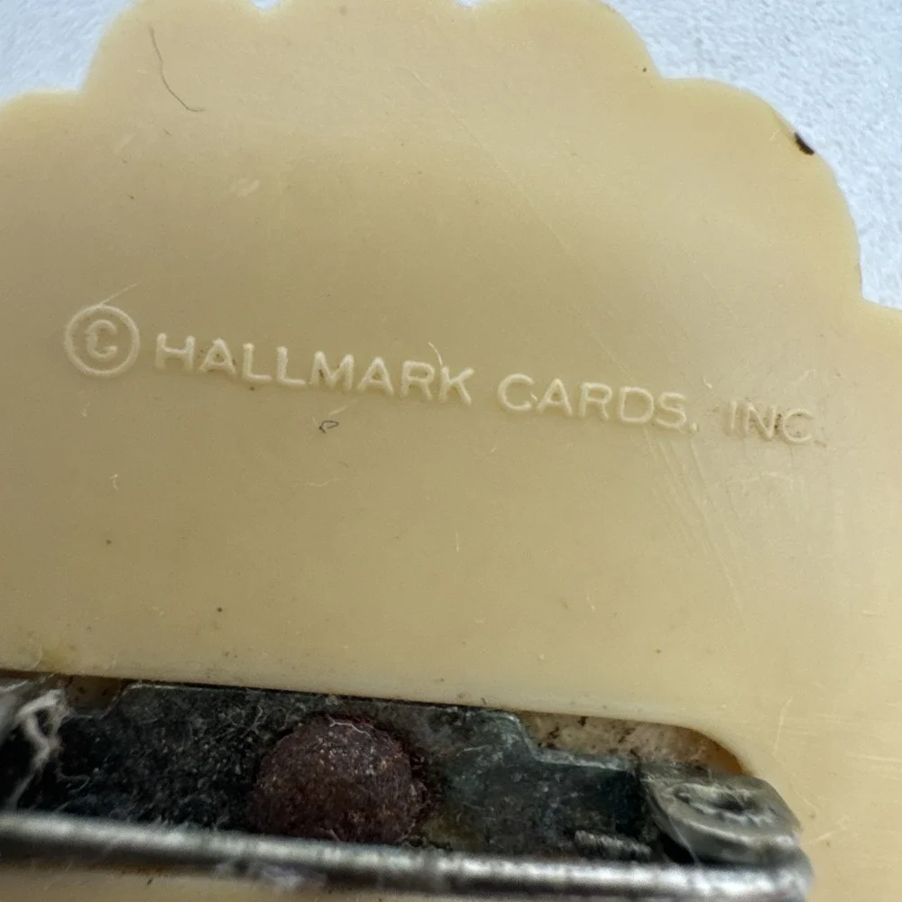 Hallmark vintage brooch